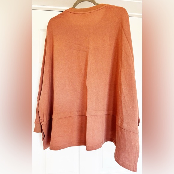 NWT Crescent Oversized Sweater Size Medium - Picture 7 of 10